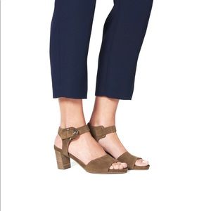 Aquatalia Breanna Ankle Strap Sandal, Brown, Sz 9